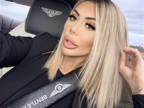 Chloe Ferry praised by fans for showing her real body in  .